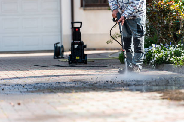 Why Choose Our Certified Pressure Washing Experts for Your Project Needs in Aberdeen, MS?